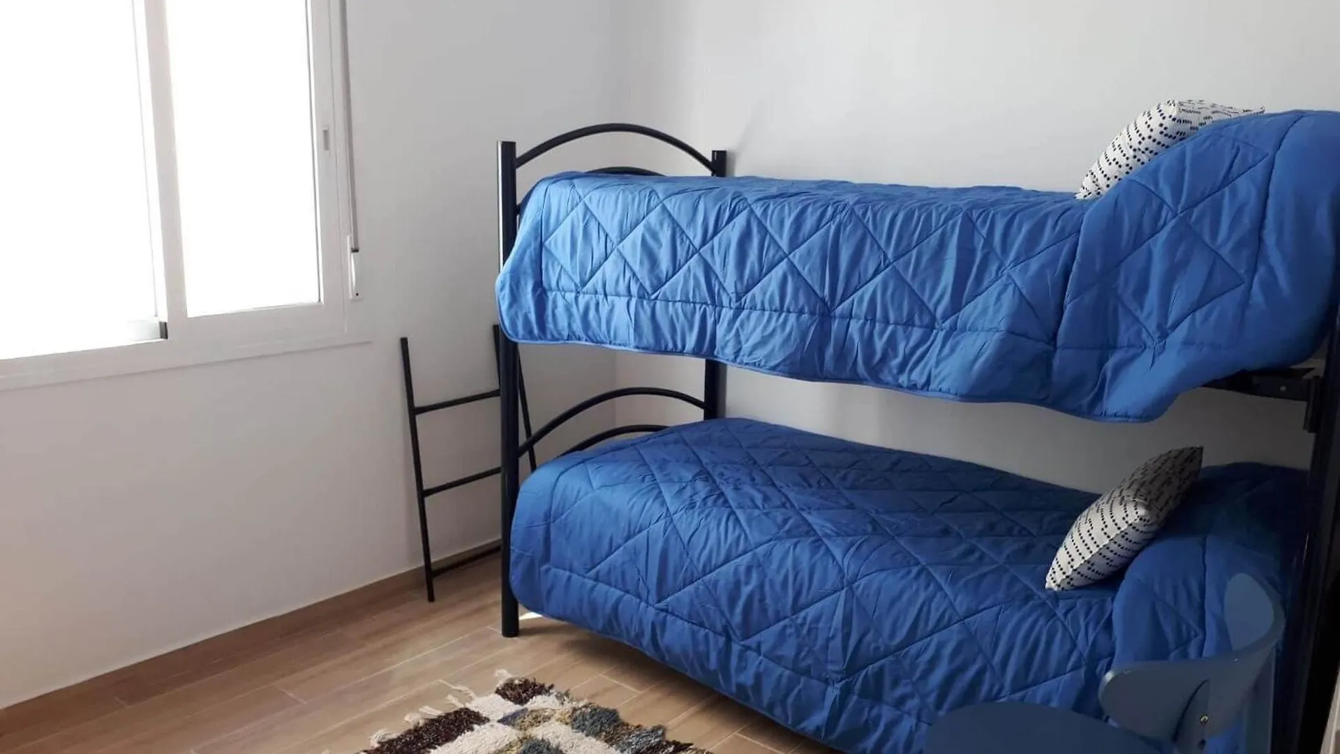 Apartment With 3 Bedrooms In Fuengirola, With Furnished Terrace - 10 M