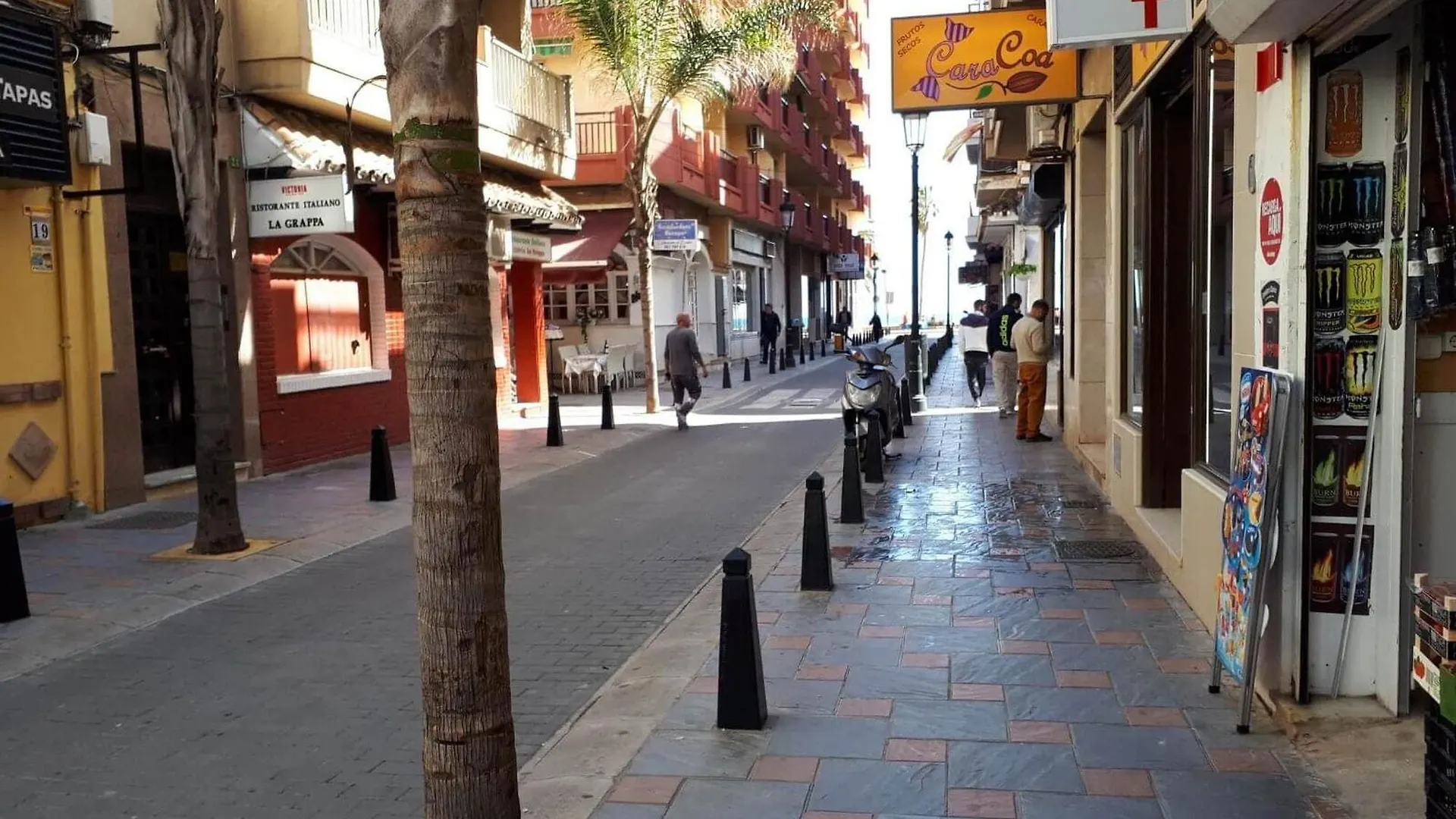 Apartment With 3 Bedrooms In Fuengirola, With Furnished Terrace - 10 M 0*, Fuengirola